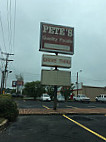 Pete's Quality Foods outside