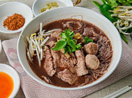 Siam Thai Noodles food