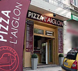 Pizza L Aiglon outside