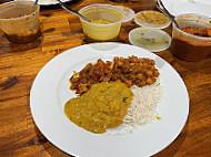 Taaza Indian Cuisine food
