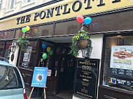 The Pontlottyn Wetherspoons outside