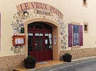 Restaurant LE VIEUX PUITS outside