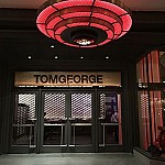 TOMGEORGE Restaurant people