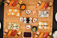Le Comptoir Du Sushi food