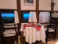 Shaan E Bhopal Rail Restaurant inside