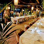 Gaya Restaurant Bar Lounge food