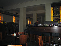 Café Ponte inside