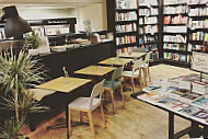 Cafe W Bristol inside