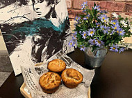 Blue Rooster Café Studio food