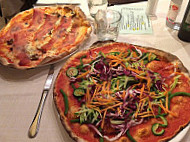 Pizzeria Dedomenici food