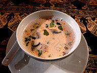Sriphen's Thai Kuche food