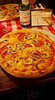 Pizzeria Solino food
