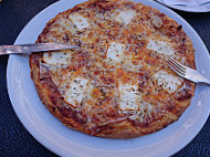 Zentral Pizzal Pizzaimbiss food