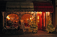 Pizzeria Antonello Franeker outside