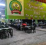 Keroppi Cafe inside