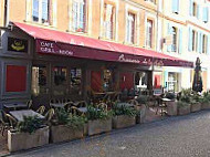 Brasserie De La Halle outside