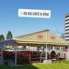 Bo Asi Café A Víno outside
