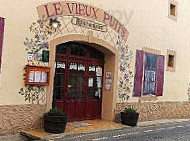 Restaurant LE VIEUX PUITS outside