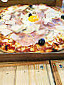 Royal Pizza Cantenay food