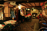 The Strath Tavern inside