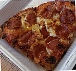 $5 Pizza Place food