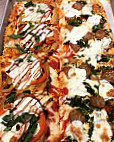 Italia Brick Oven Pizzeria food