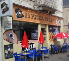 23 Pizza Street inside