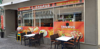 Taurus · Kebaphaus Pizzeria inside