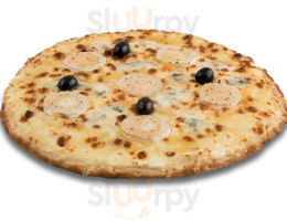 Tutti Pizza Saint Sulpice food