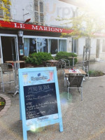 Chez Fifille Au Marigny food