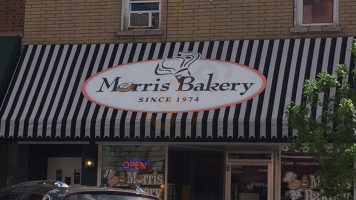 Morris Bakery outside