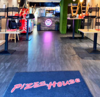 Pizza House Combs La Ville food