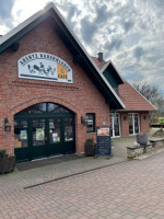 Arentz Bauernladen & Cafe outside