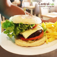 Central Cafe Alvor food