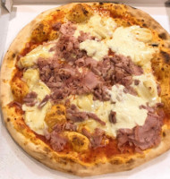 Bono Pizzeria food