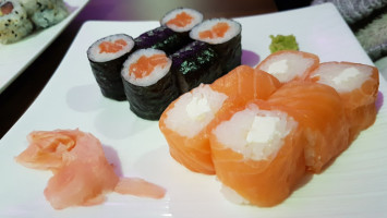 Tenshi Sushi food