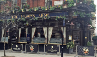 The Masons Arms outside
