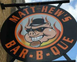 Matt-Hew's BBQ inside