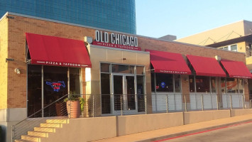 Old Chicago Pizza Taproom Dallas Mockingbird outside