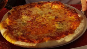 Luna Rossa Restaurant & Pizzeria food
