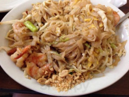 Ta Krai Thai Cuisine food