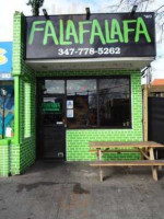 Falafalafa outside