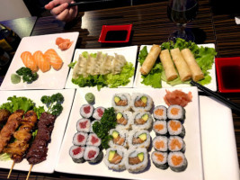 Sushi Z8 food