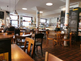 Cafe Zaehringer inside