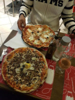 Pizza L'etna food