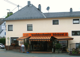 Bäckerei Konditorei Cafe Waldschmitt outside