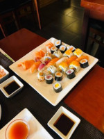 Yes Sushi food