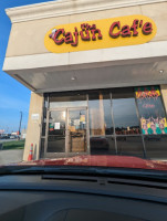 The Cajun Cafe Delta Crawfish outside