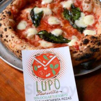 Pizza Lupo food