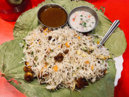 Naveen Praveen Fast Food food
